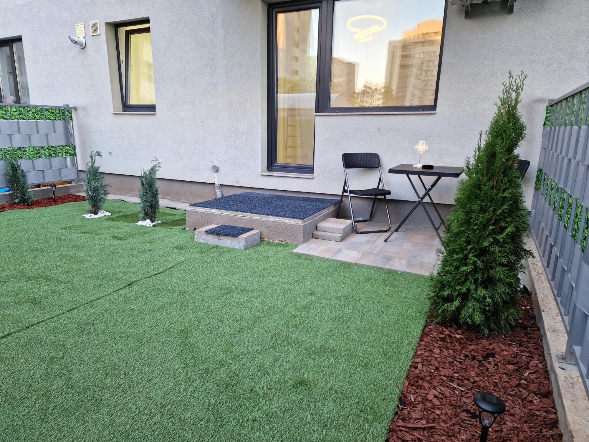 Studio&Garden! Roşu エクステリア 写真